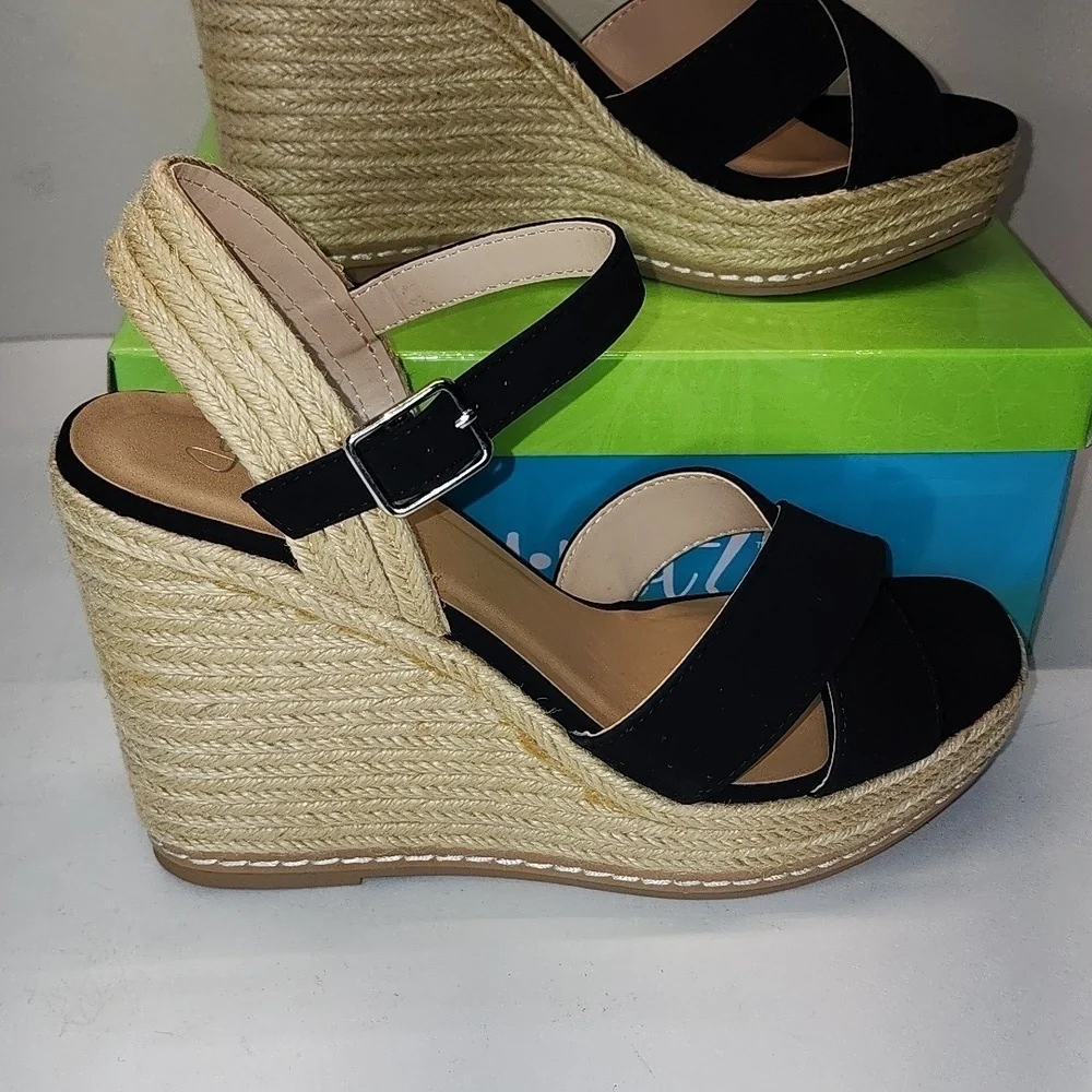 Y not espadrille sandals nwb